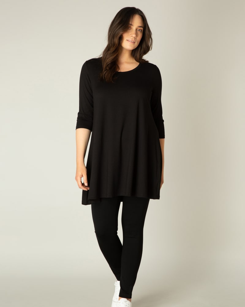 Front of a model wearing a size 5(58/60) Aria in Black by Base Level Curvy. | dia_product_style_image_id:279603